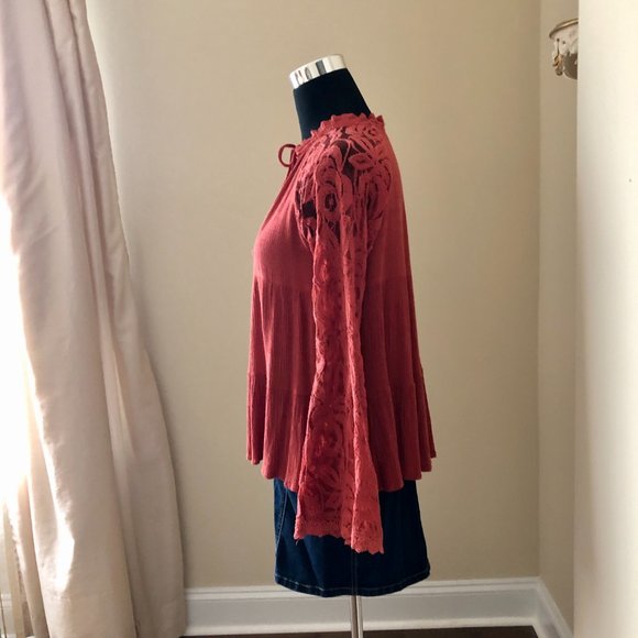 Altar'd State Blouse - Picture 2 of 9